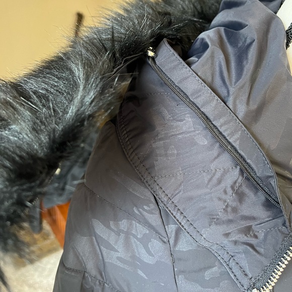 Guess Long Fur Trimmed Parka - Picture 5 of 12
